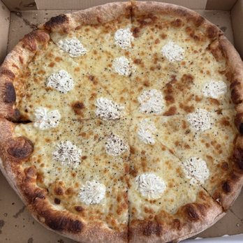 Mano’s Pizzeria - 18" The White Pie - Pizza Near Me - Ridgewood, New York Mano’s Pizzeria - 18" The White Pie - Pizza Near Me - Ridgewood, New York