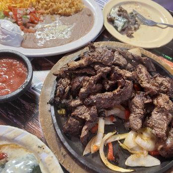 Jalapenos Mexican Restaurant - Beef fajitas - Mexican Near Me - Durant, Oklahoma