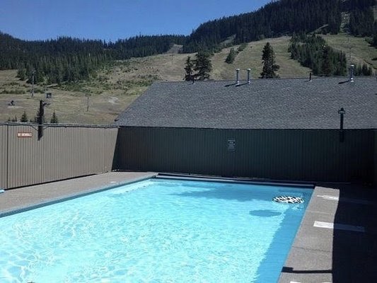 White Pass Village Inn by null