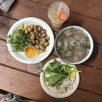 Saigon Grill - Tamarind Escargot, Combination pho - Seafood Near Me - Honolulu, Hawaii Saigon Grill - Tamarind Escargot, Combination pho - Seafood Near Me - Honolulu, Hawaii