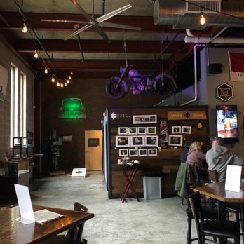 Epicure Brewing - The interior - Breweries Near Me - Norwich, Connecticut