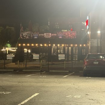 Hickory Tavern - Sports Bars Near Me - Columbia, South Carolina