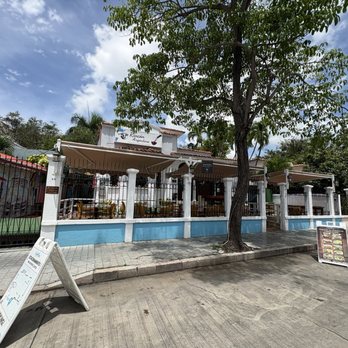 Rincon Argentino - Desde la calle - Argentine Near Me - Ponce, Puerto Rico