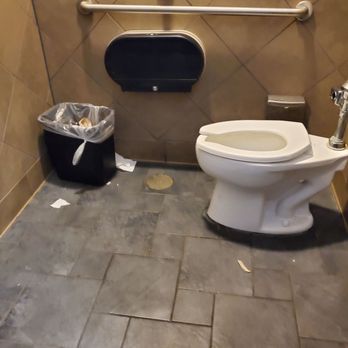 Culver's - Tp on the floor - Ice Cream & Frozen Yogurt Near Me - Murfreesboro, Tennessee