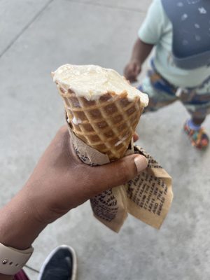 Jeni's Splendid Ice Creams by null