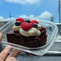 Juicy Brew - Chocolate cake!