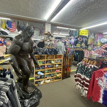 Mountain Souvenirs - Entrance - Souvenir Shops Near Me - Hill City, South Dakota Mountain Souvenirs - Entrance - Souvenir Shops Near Me - Hill City, South Dakota