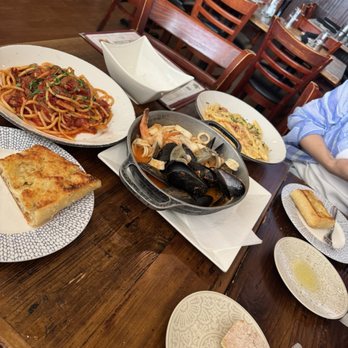 Pazzo Pomodoro - Pizza Near Me - Vienna, Virginia
