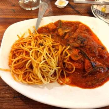 Italian Garden - Chicken Cacciatore - Italian Near Me - Lindale, Texas Italian Garden - Chicken Cacciatore - Italian Near Me - Lindale, Texas