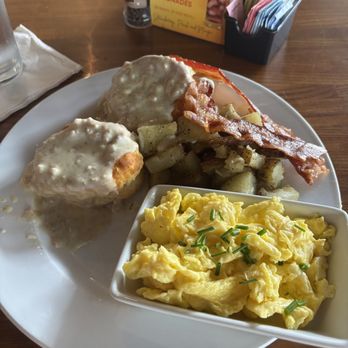 Capital City Grill - Cajun/Creole Near Me - Baton Rouge, Louisiana