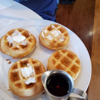 JT's Diner - Mini Belgium waffles - American Near Me - Palm Desert, California JT's Diner - Mini Belgium waffles - American Near Me - Palm Desert, California