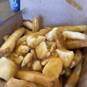 Harvey's - Poutine - Burgers Near Me - Saint-Georges, Quebec Harvey's - Poutine - Burgers Near Me - Saint-Georges, Quebec