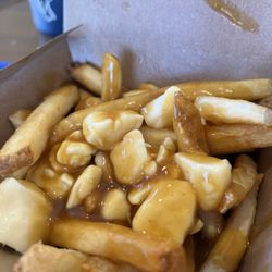 Harvey's - Poutine