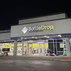 BottleDrop Redemption Center - 12/2/2024 - I was impressed as to how clean the floors are and how efficient the line was.