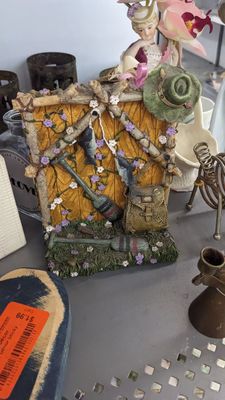 Beacon House Thrift Shop - Long Beach by null