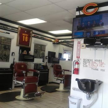 Colton Barber Shop - its very clean! - Barbers Near Me - Colton, California