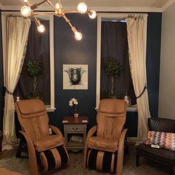 Spa Bleu - Lovely area to rest in after your service. - Massage Therapy Near Me - Savannah, Georgia Spa Bleu - Lovely area to rest in after your service. - Massage Therapy Near Me - Savannah, Georgia