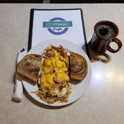 3rd Avenue Cafe - Mmmmm breakfast!!