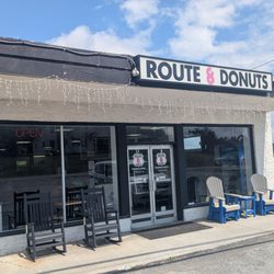 Route 8 Donuts
