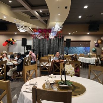 Ngoc Suong Restaurant - Vietnamese Near Me - Westminster, California