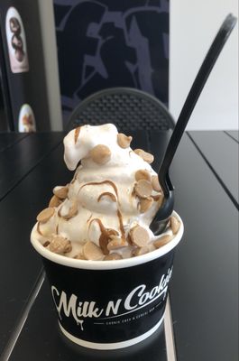 Milk N Cookies by null