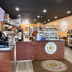 Luckys Bagel & Grill