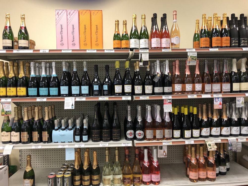 POTOMAC BEER & WINE Updated October 2024 9700 Traville Gateway Dr