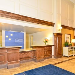 Holiday Inn Express & Suites Williston
