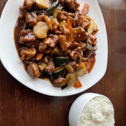 Fulin's Asian Cuisine - Chicken And Cashew Entree