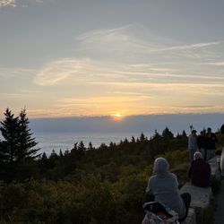 Cadillac Mtn Summit Shuttle Service - Cadillac Mountain sunrise
