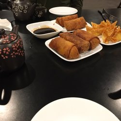 Finger Lakes Tea Company - Veggie and pork eggrolls