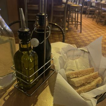 Serafina Back Bay - Bread - Italian Near Me - Boston, Massachusetts
