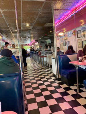 Eagle Diner by null