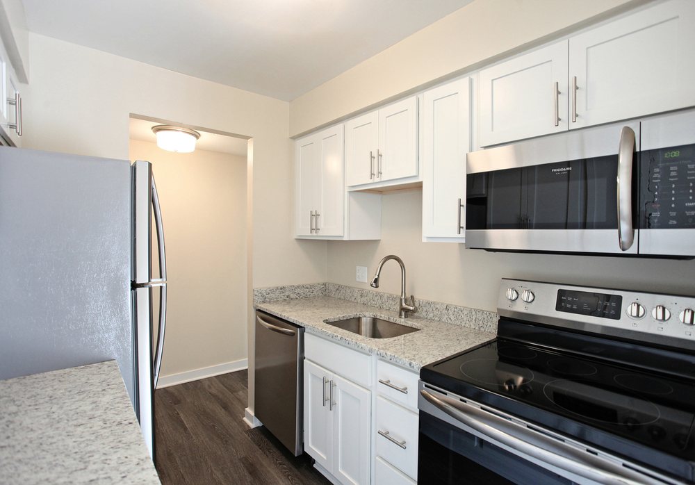 SOLON PARK APARTMENTS Request Information 34600 Park E Dr, Solon