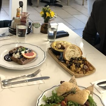 Sweet Maple - Waffles, soufflé eggs, sandwich and salad - Breakfast & Brunch Near Me - Cupertino, California