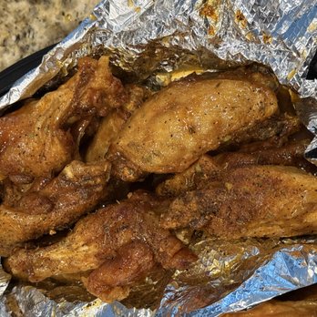 Duff’s Famous Wings - Sandwiches Near Me - Austin, Texas Duff’s Famous Wings - Sandwiches Near Me - Austin, Texas