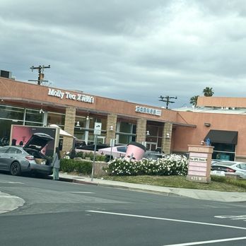 Molly Tea - Turn into the side street instead of trying to park directly in front! - Bubble Tea Near Me - San Gabriel, California Molly Tea - Turn into the side street instead of trying to park directly in front! - Bubble Tea Near Me - San Gabriel, California