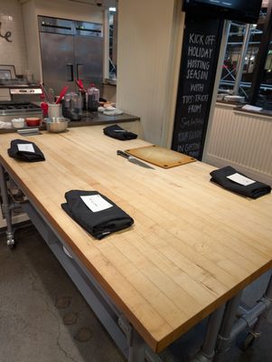 Sur La Table by null