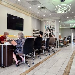 Queen Nail Salon