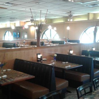 Daybreak Cafe - The interior of Daybreak Cafe is very attractive and comfortable. - Cafes Near Me - Tarpon Springs, Florida