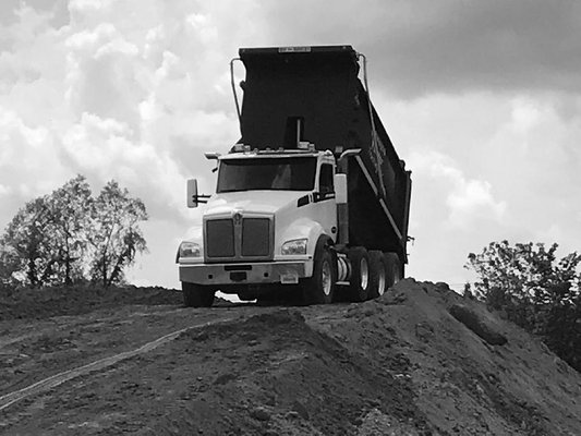 Dewayne Hunter Trucking