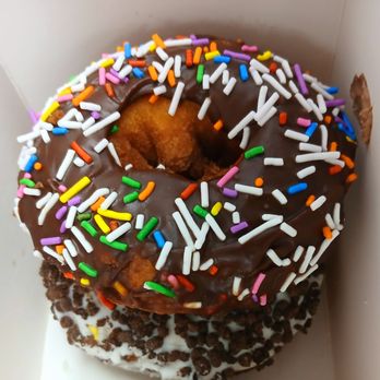 Lee’s Donuts - Sprinkle donut - Donuts Near Me - Burnaby, British Columbia