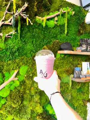 The Art of Juice and Water by null