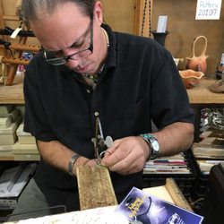 The Little Bull - When you are on a mission to find a dragonfly key ring, this store takes it to the next level and made me a custom one!