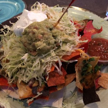 Sunset Cantina-Boston - Full size nachos with chili - Mexican Near Me - Boston, Massachusetts Sunset Cantina-Boston - Full size nachos with chili - Mexican Near Me - Boston, Massachusetts