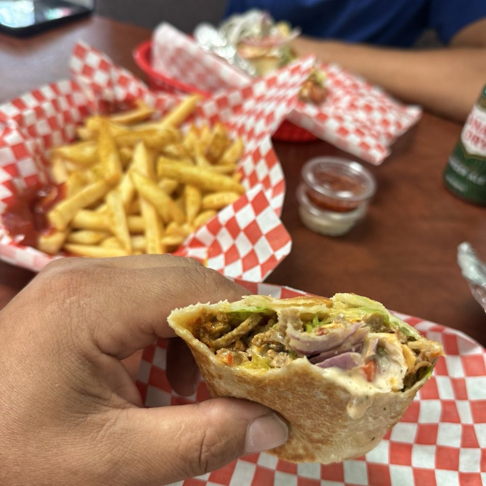 Harir Gyro & Burger - 1/2 ate schwarma fries and gyro - Fast Food Near Me - Orangevale, California Harir Gyro & Burger - 1/2 ate schwarma fries and gyro - Fast Food Near Me - Orangevale, California