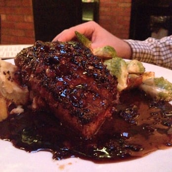 El Moro Spirits & Tavern - Fantastic New York steak - New American Near Me - Durango, Colorado El Moro Spirits & Tavern - Fantastic New York steak - New American Near Me - Durango, Colorado