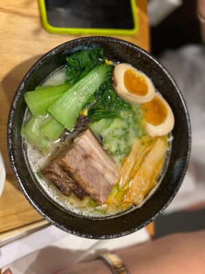 Tanoshii Ramen by null