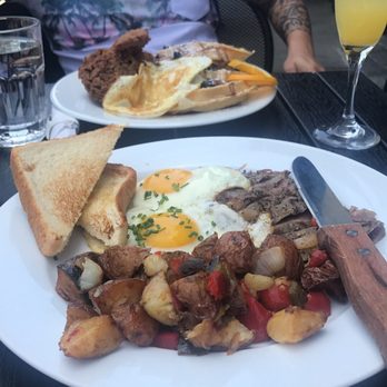 The Trestle - Steak & eggs with bottomless mimosas - Cocktail Bars Near Me - Astoria, New York The Trestle - Steak & eggs with bottomless mimosas - Cocktail Bars Near Me - Astoria, New York