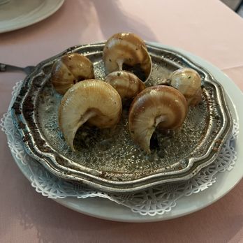 La Vie - Les Escargots De Bourgogne - French Near Me - Rosemead, California